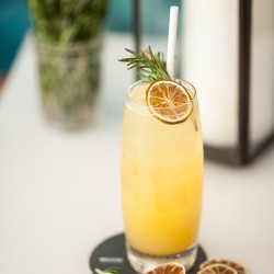 Lemon Spritz - Cocktail...