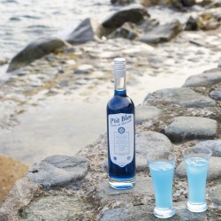 France, Bouches du Rhone, aperitif in Provence with the Pastis Bleu Janot  typical aniseed_flavoured alcohol, here colored in blue - SuperStock