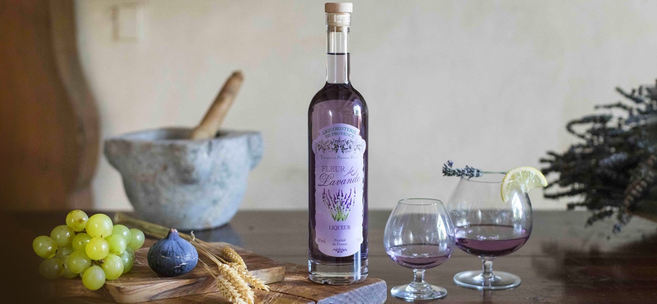 Notre gamme de liqueurs de Provence